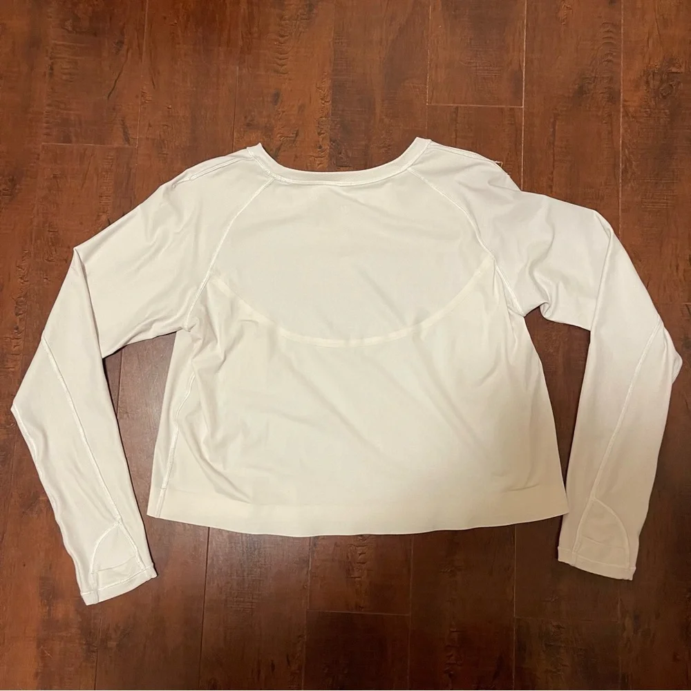 Lululemon Another Lap Strong Long Sleeve, White, 4 - Picture 11 of 11